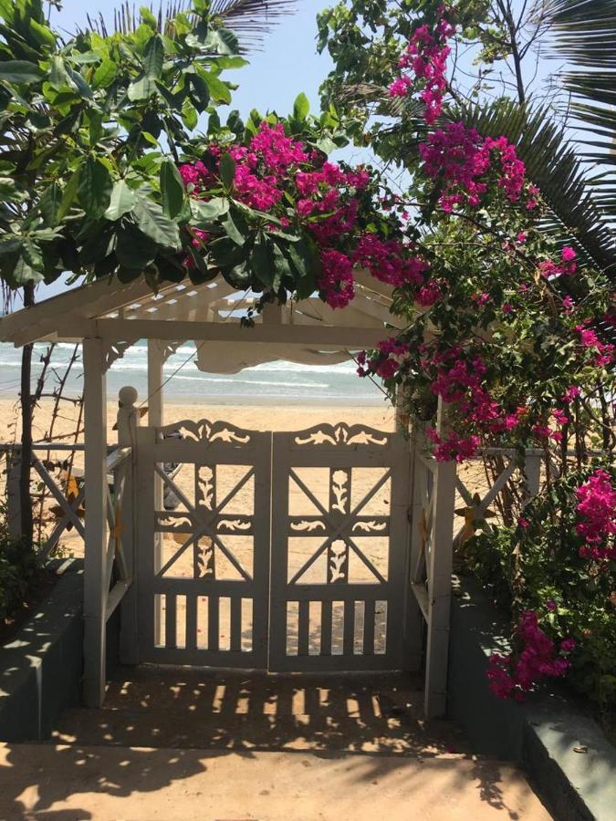 Pele'S Windsong Wood Cottage On The Beach Benaulim Exterior photo