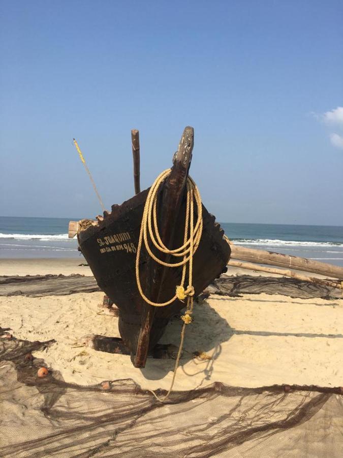 Pele'S Windsong Wood Cottage On The Beach Benaulim Exterior photo