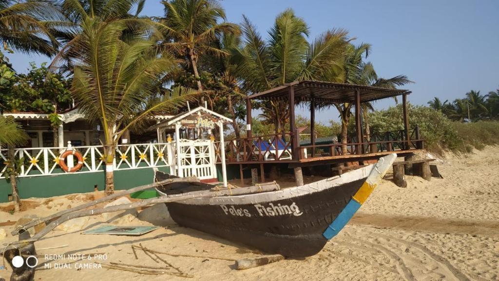 Pele'S Windsong Wood Cottage On The Beach Benaulim Exterior photo