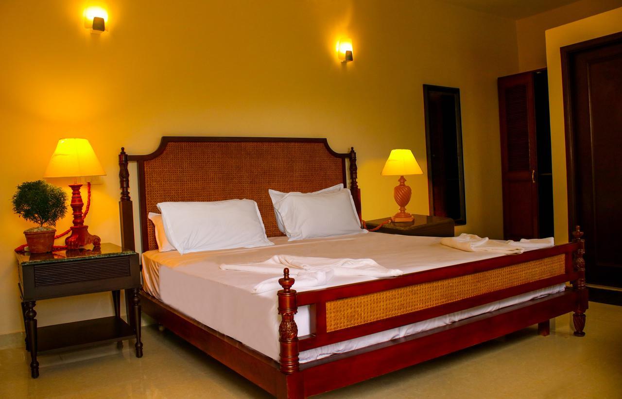 Pele'S Windsong Wood Cottage On The Beach Benaulim Exterior photo