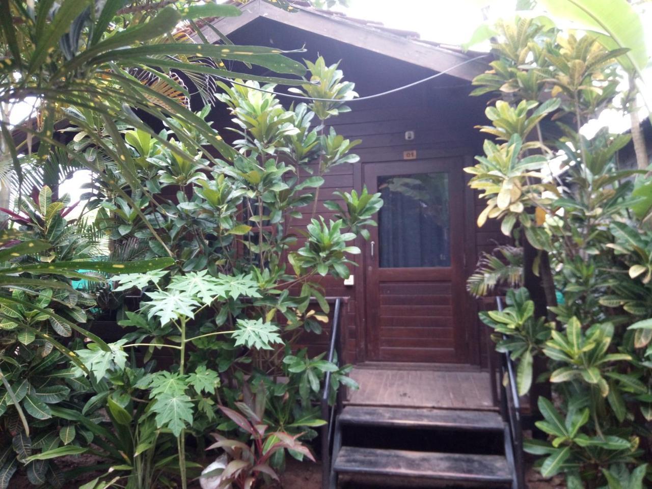 Pele'S Windsong Wood Cottage On The Beach Benaulim Exterior photo
